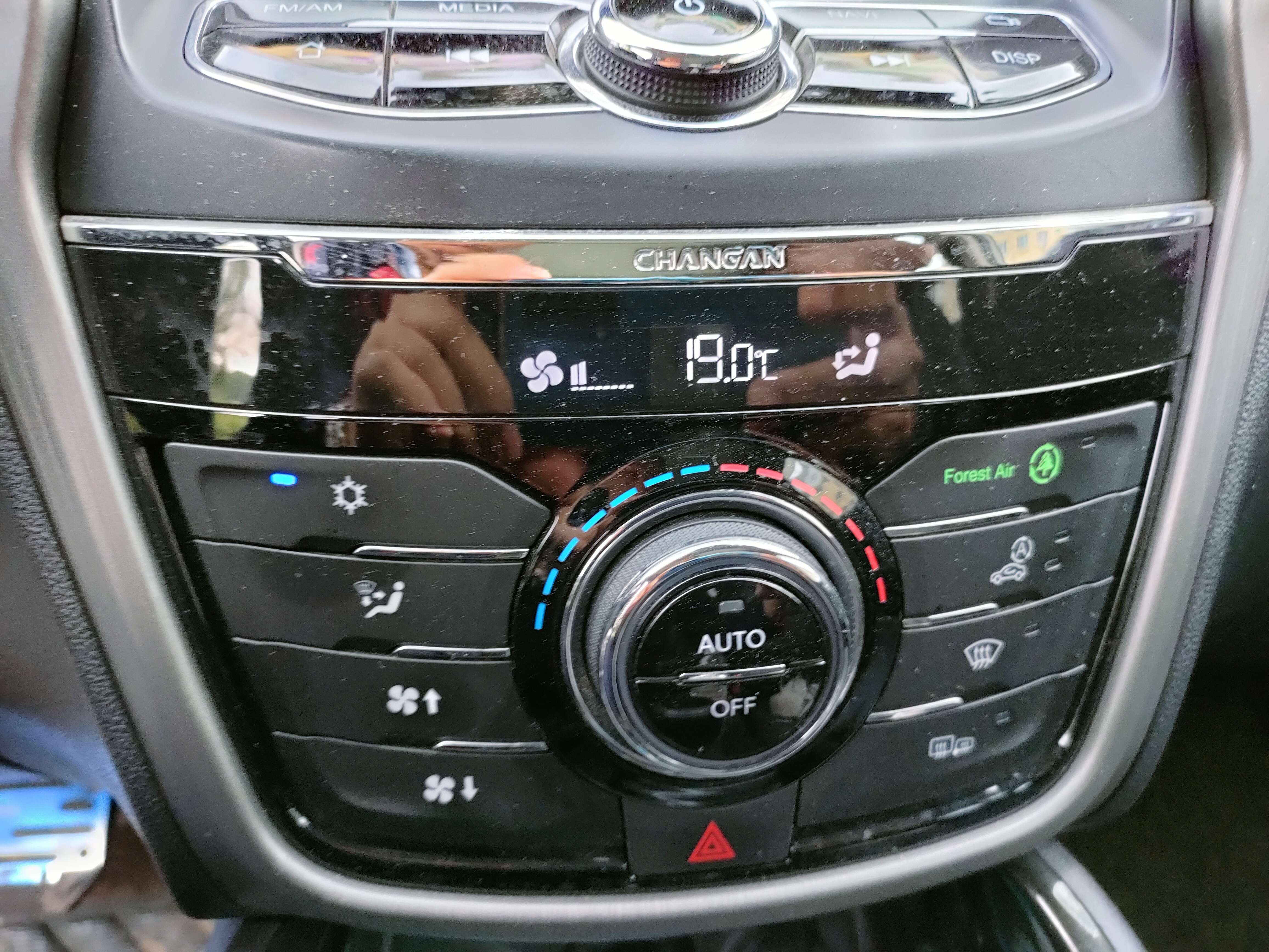 小东西的用处,车门底部排水孔生锈处理方法