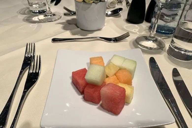 泰国航空787商务舱,疫情之下的海南航空