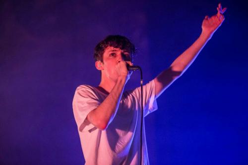 会唱歌技巧但唱歌很难听,唱歌难听4分钟教你唱歌技巧