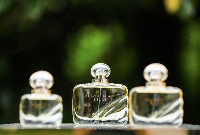 兰蔻雅诗兰黛之争,雅诗兰黛和兰蔻哪个更强