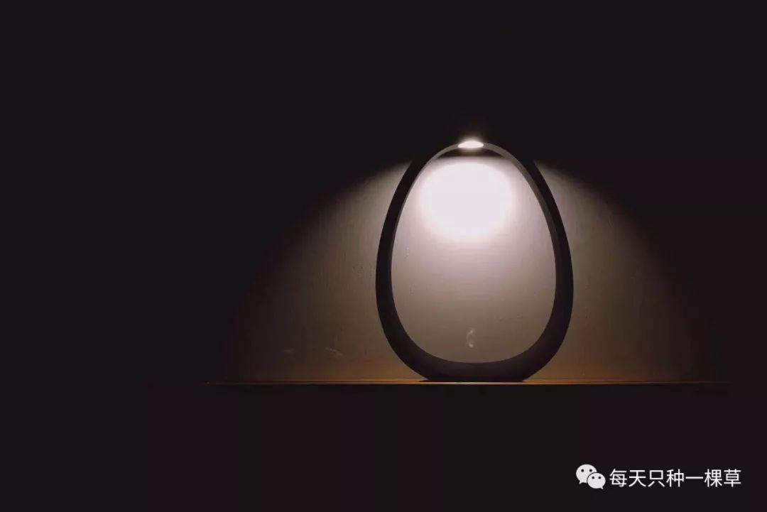 买了这么多的东西都是为了什么,买了这么多口红哪一支是你的真爱