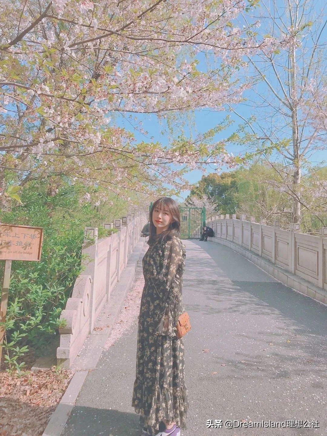 美妆好物狂欢粉底液,适合春天的粉底液