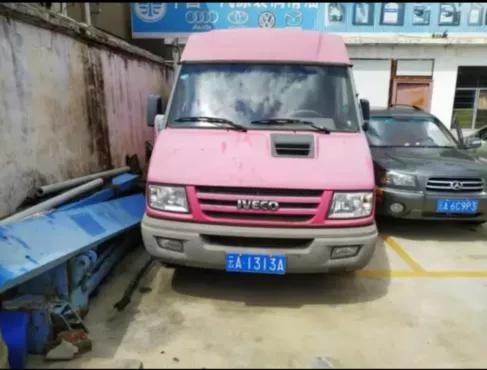 昆明法院拍卖二手车七座,昆明一房屋司法拍卖176.1万