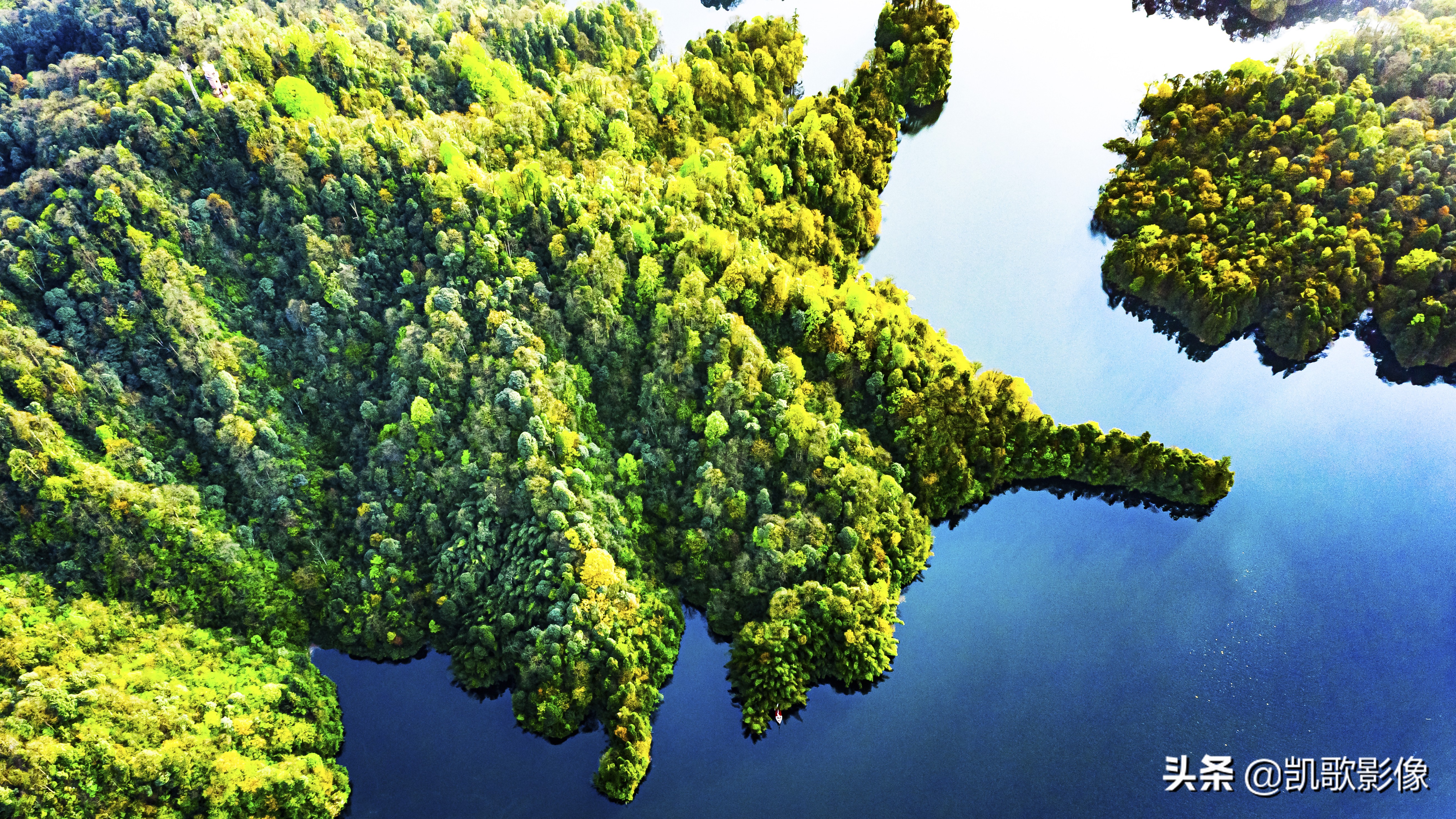 铜锣坝国家森林公园瀑布,西部大峡谷景区风景