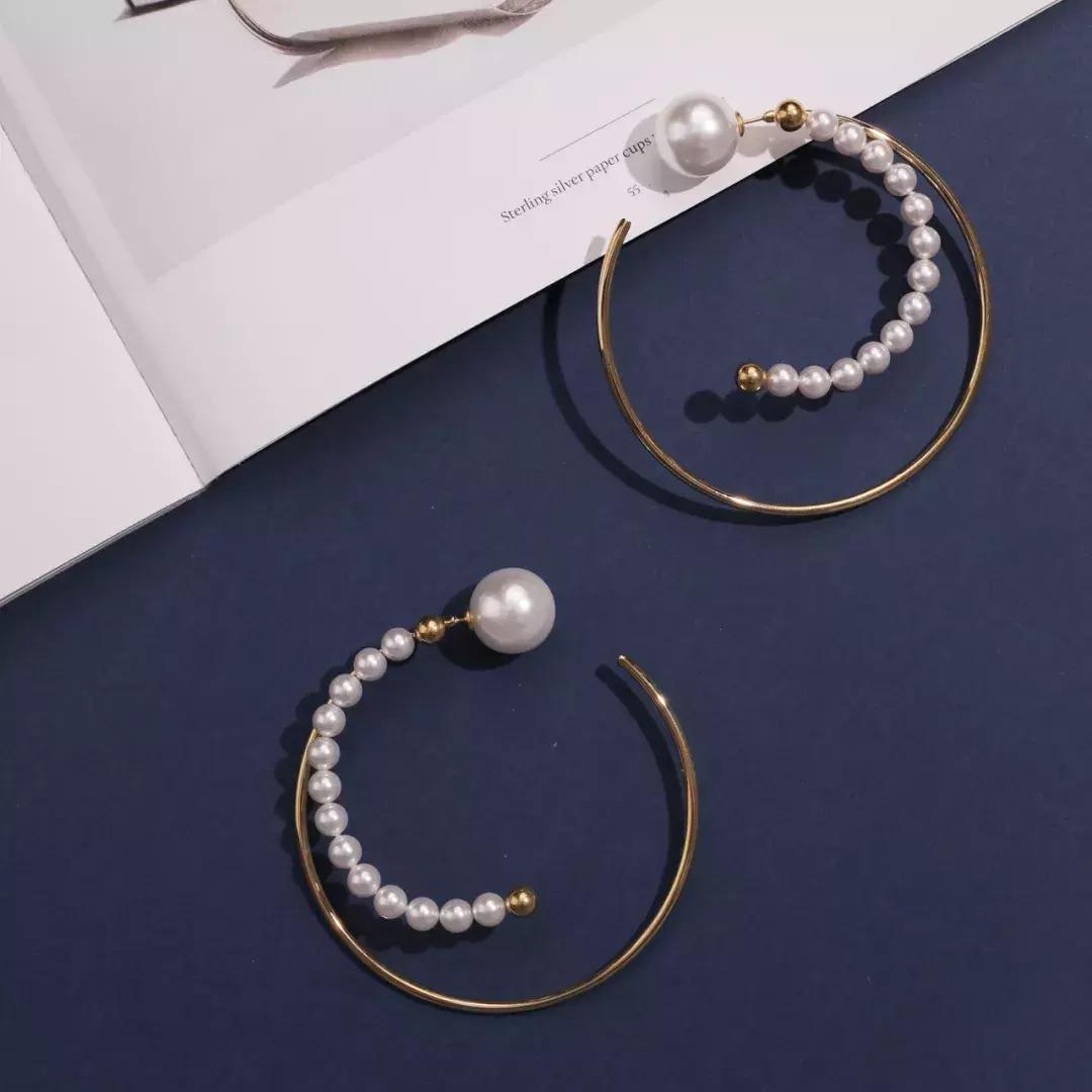 刘亦菲耳环搭配图片,刘亦菲脸小吗