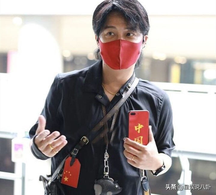 陈志朋穿拖鞋跳舞,陈志朋穿靴子跳舞