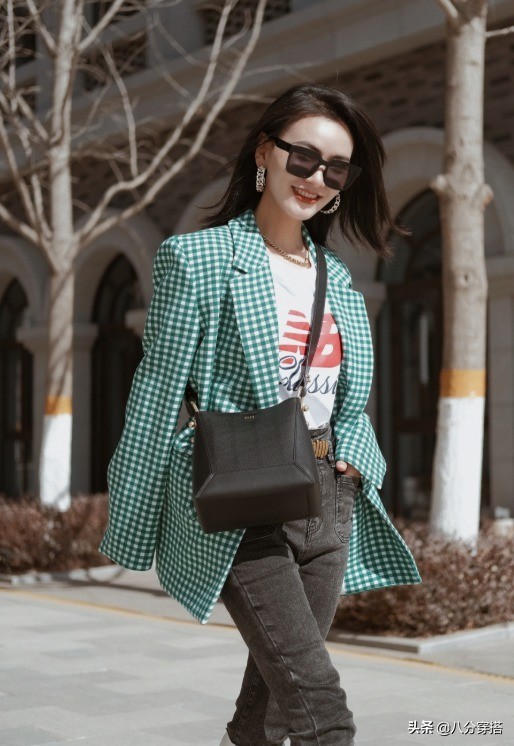 格纹西装秋冬正式搭配,2020秋冬时装单品格纹西装