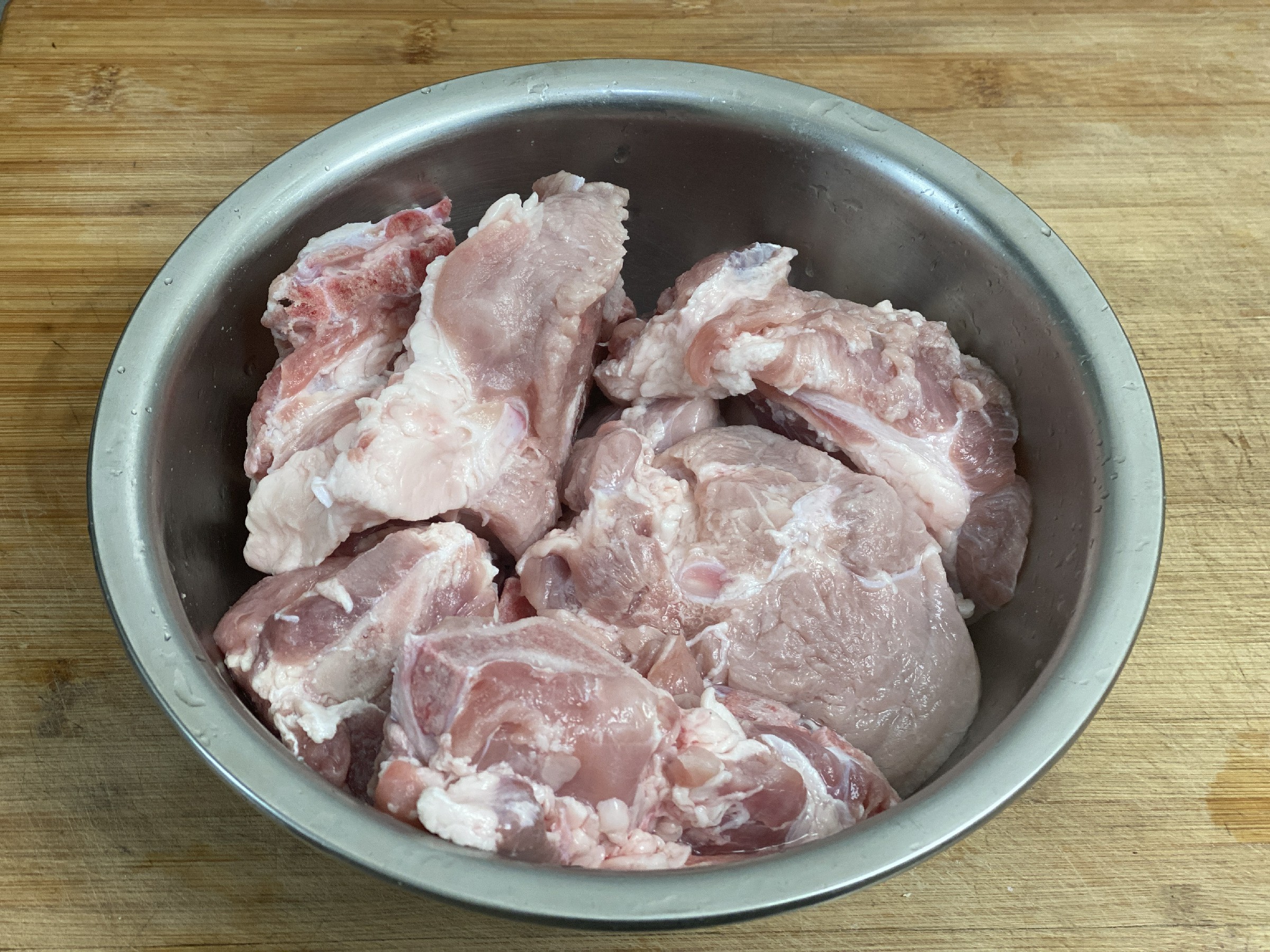 大骨头怎样做才最好吃,大骨头怎么吃法最好吃