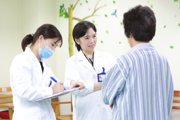 世界精神卫生日精神疾病,世界精神卫生日关注抑郁症