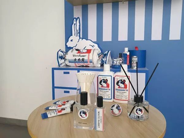 大白兔奶糖频繁跨界营销好吗,大白兔奶糖跨界产品有哪些