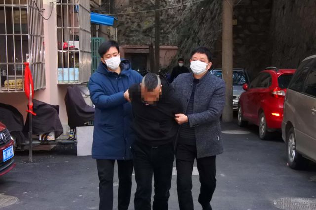 南医大女生被杀案28年后告破新闻,28年前南医女生被杀案怎么告破的