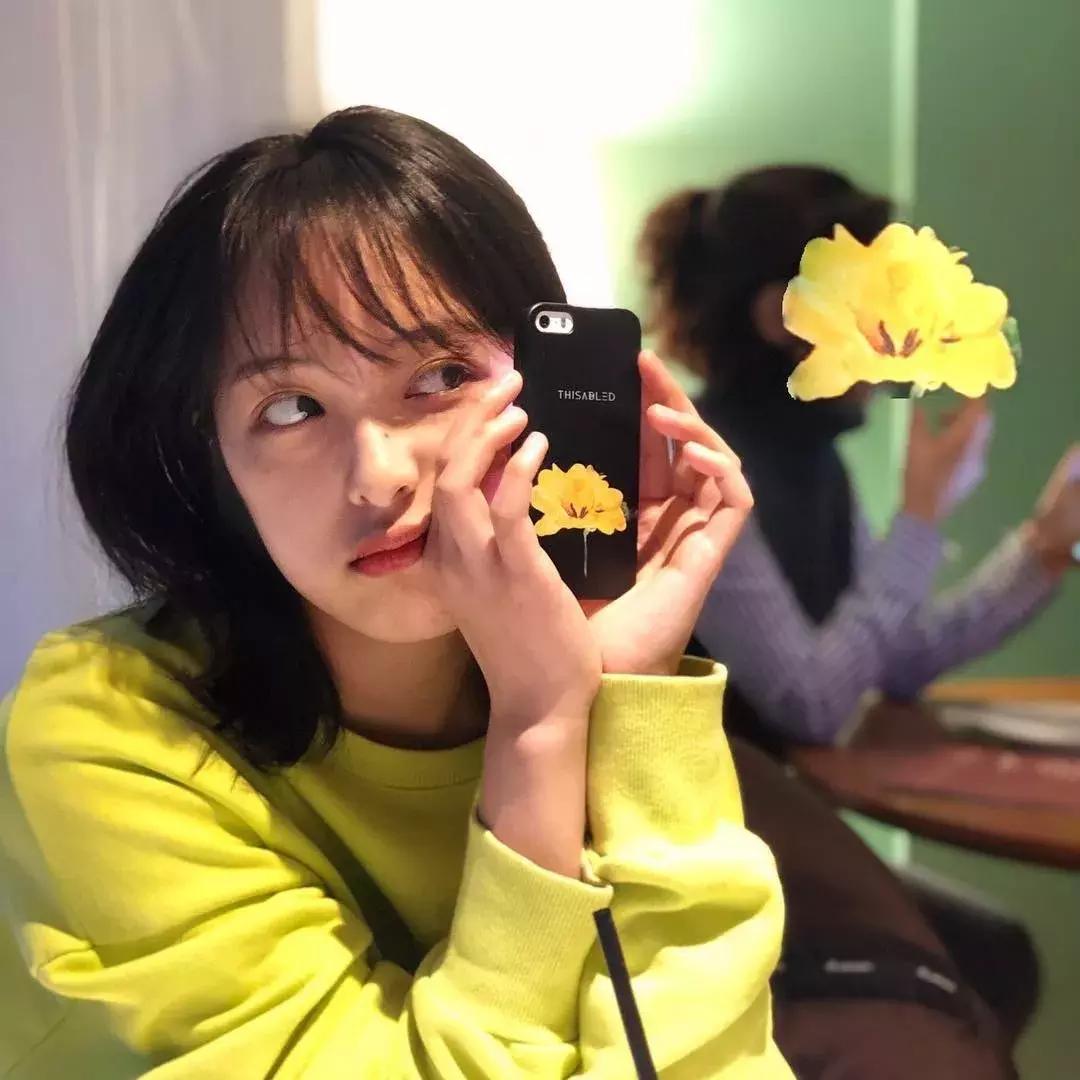 最火的拍照姿势模板,最全创意拍照法