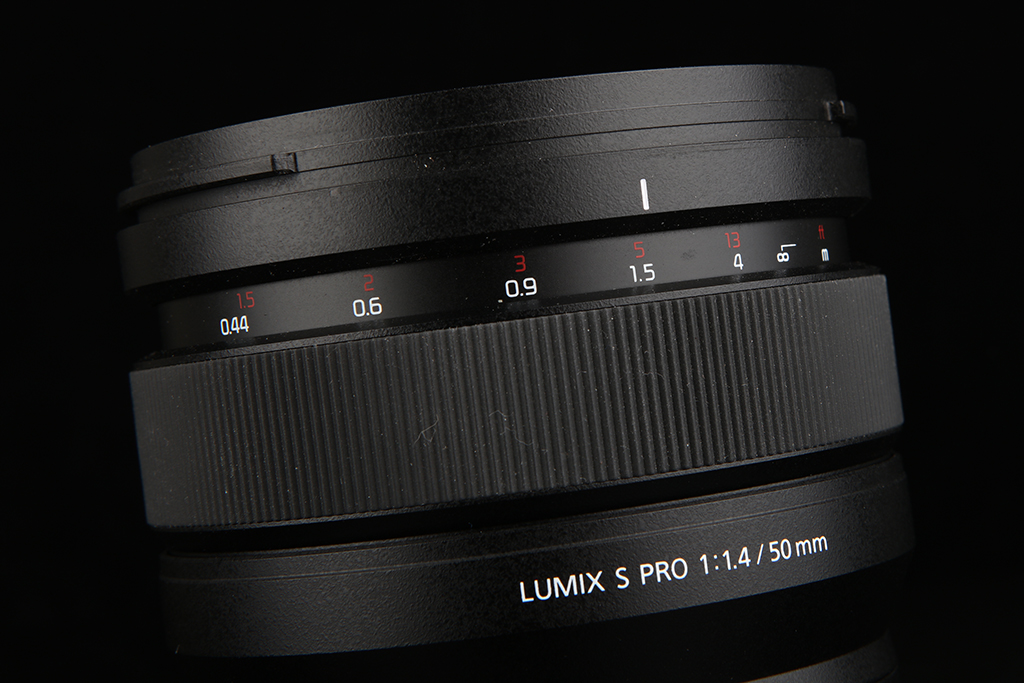 松下lumixspro50mmf1.4,松下lumixs24-105mmf4macro镜头