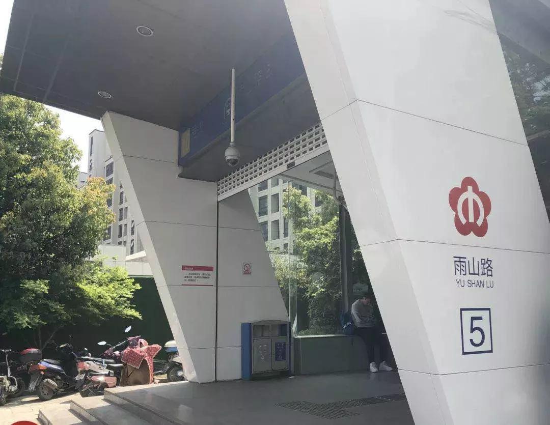 卖不出去反而涨价,卖不动还不降价