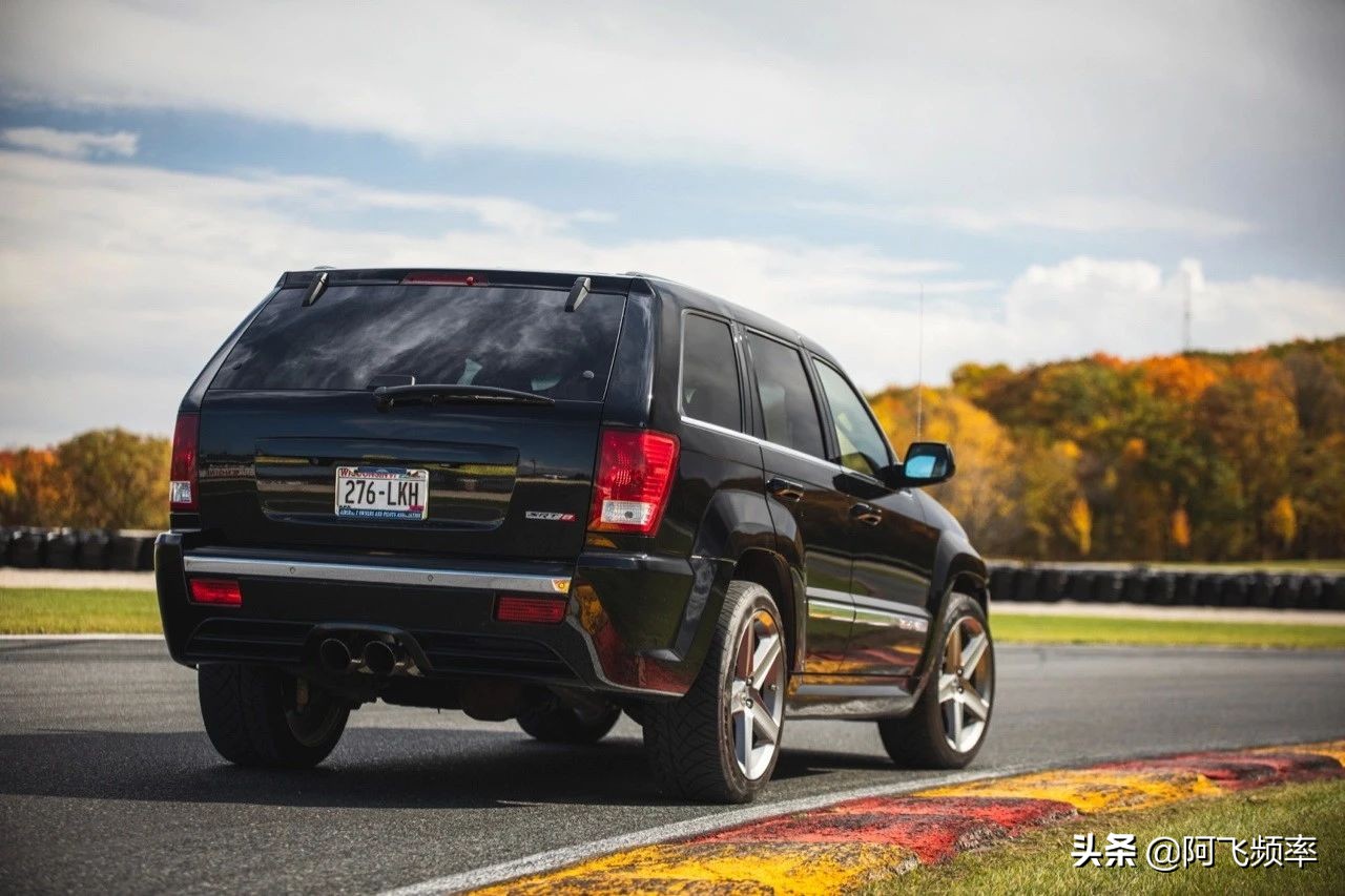 野蛮吉普车,全新进口jeep大切诺基srt8