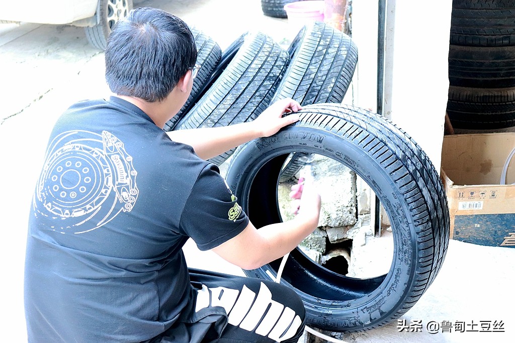 奔驰威霆轮胎升级,威霆升级轮毂案例