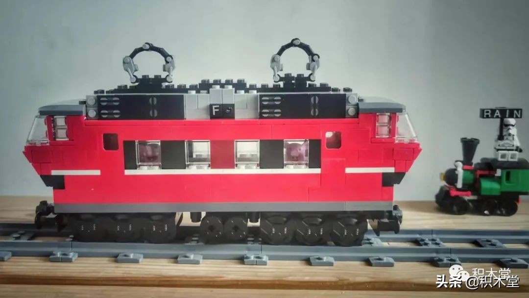 乐*官高**方套内moc最多的一款10183