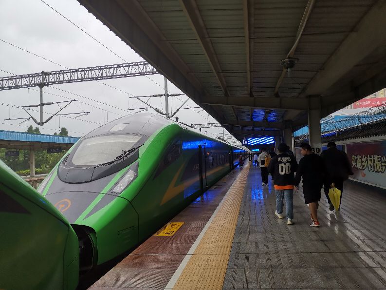 没啥资源的营山县靠什么营生？听小康说小康