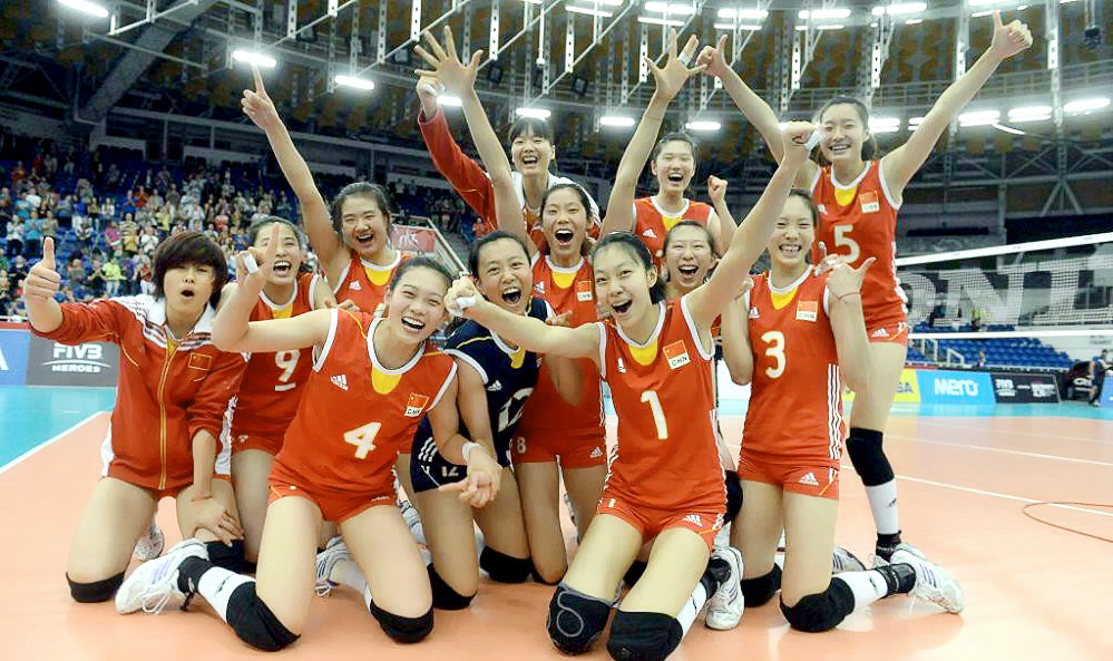 2013女排朱婷第1次打比赛视频回放,朱婷甜蜜瞬间