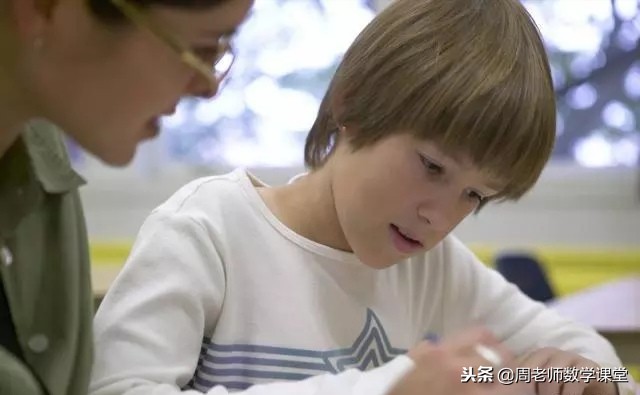 初中数学实际问题与二次函数教学,初一数学二次根式解题讲解