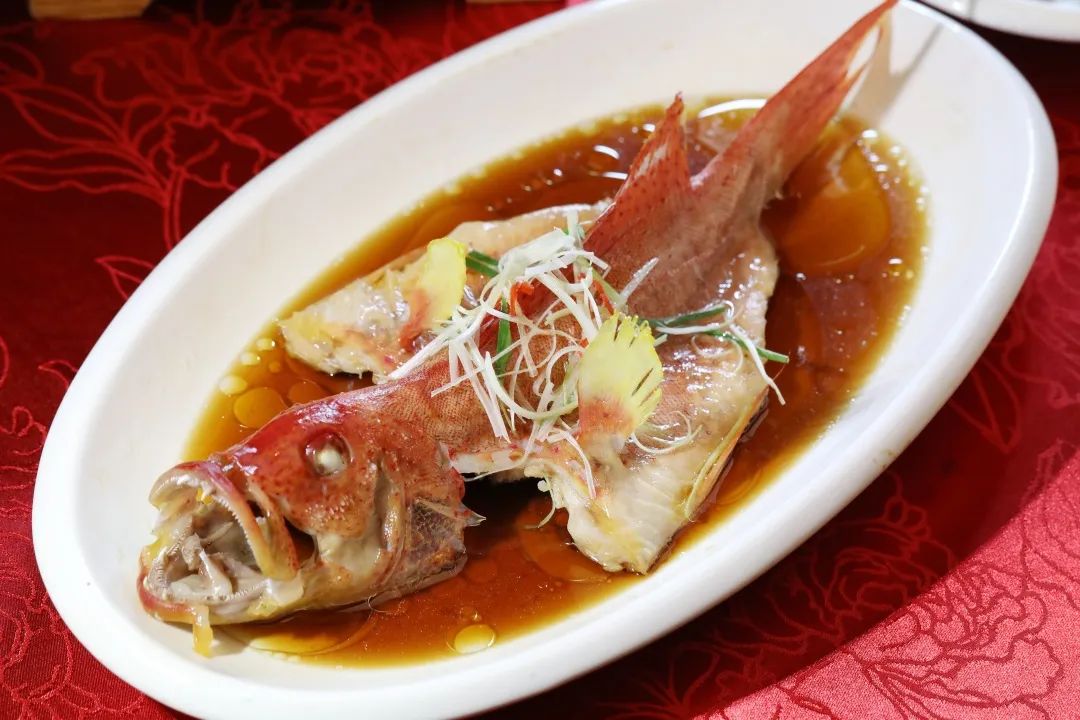 快来!今年在东方明珠塔、国际会议中心、市中心大饭店过年啦