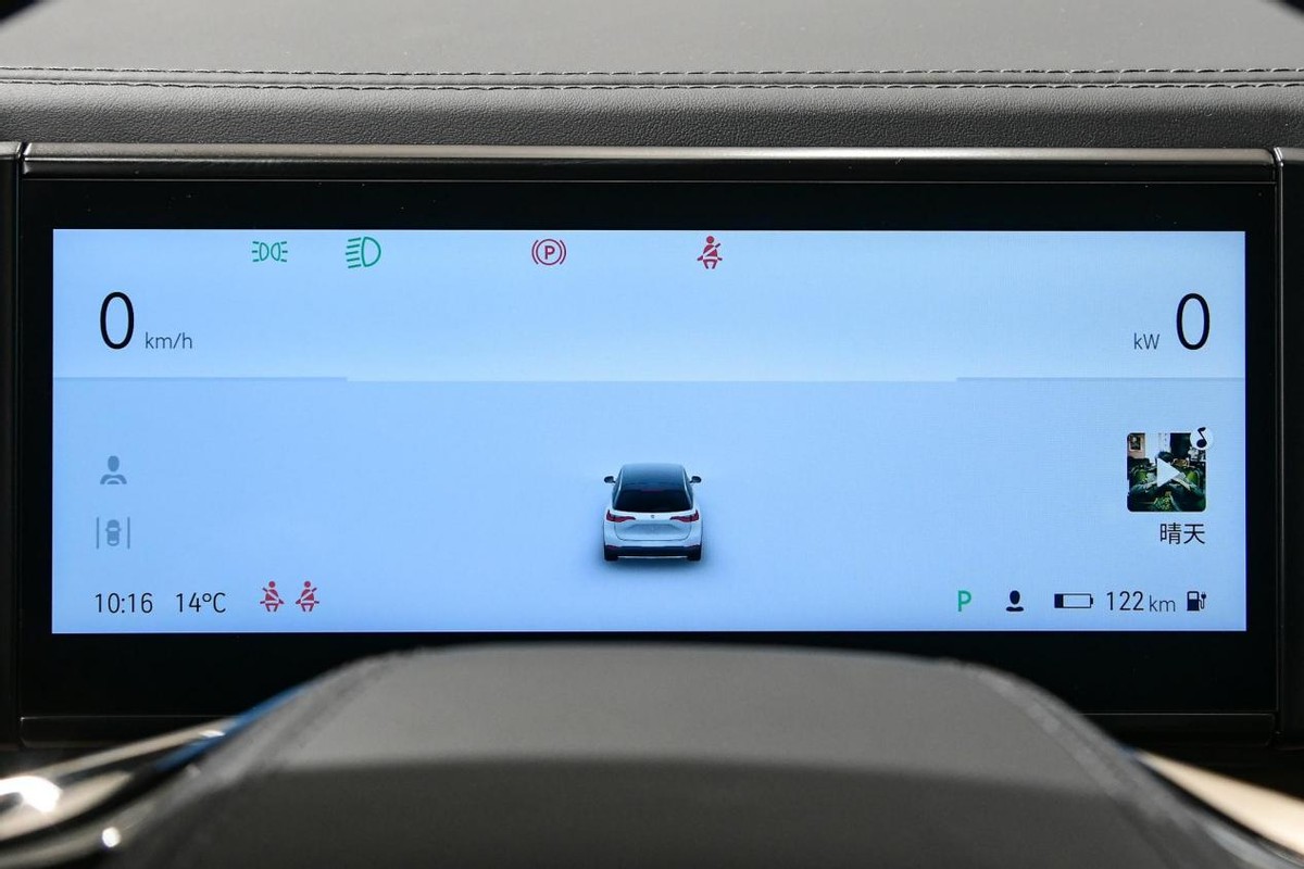 蔚来全新es8上市多少钱,60万买新款蔚来es8值得吗