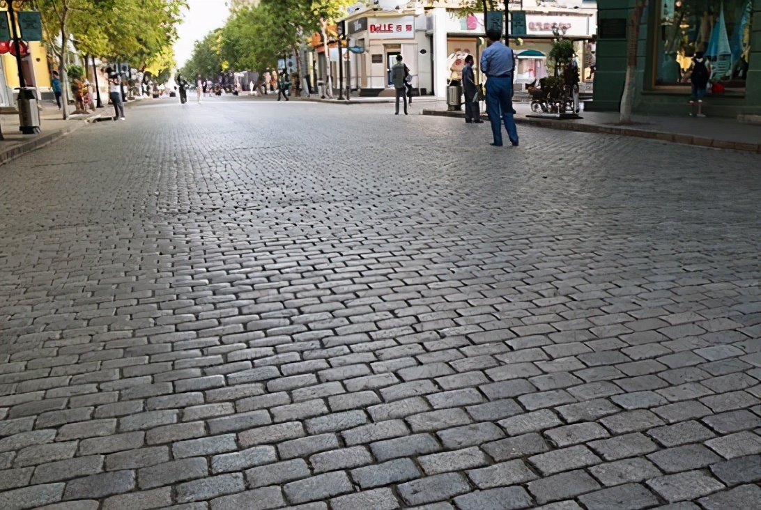 面包砖路面,市政面包砖铺设要求