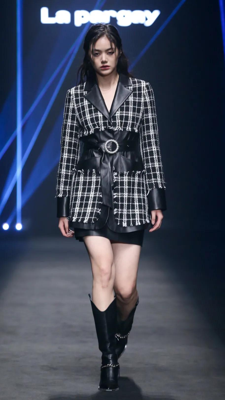 2021秋冬女装款式流行趋势,2018秋冬趋势报告巴黎时装周