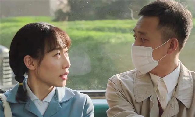 国庆档票房前三位均为国产影片,国庆档三强争霸票房