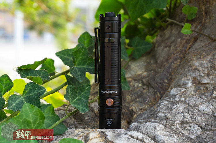 fenix菲尼克斯pd36rv2.0,fenix手电pd40r与pd36r哪个好