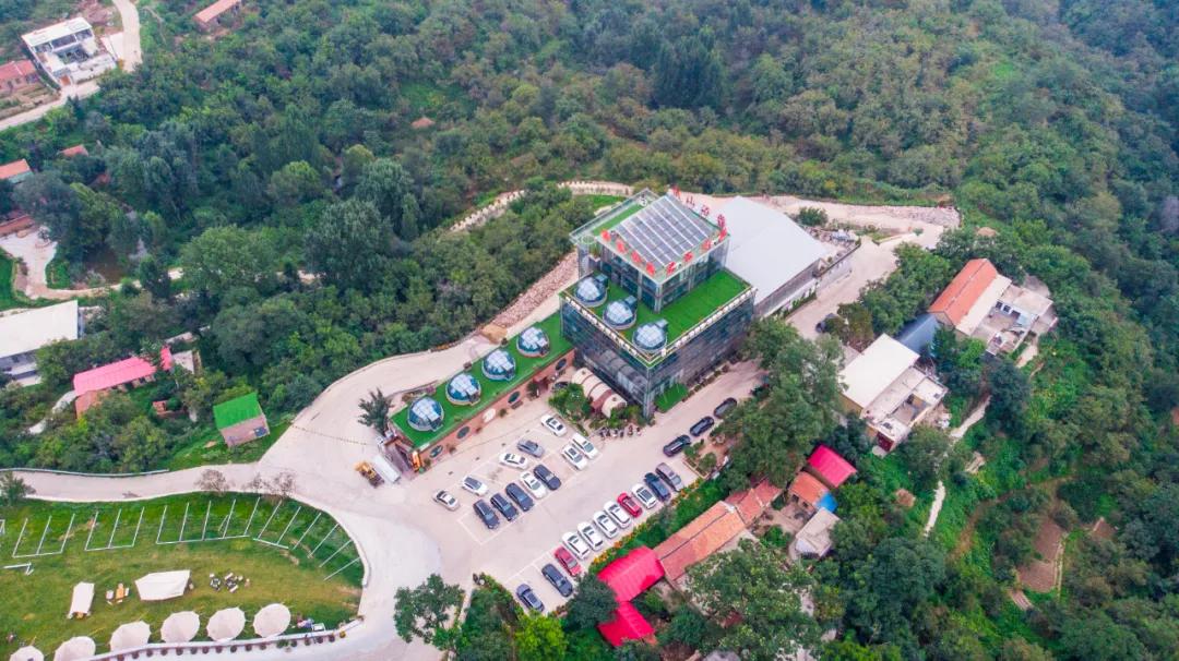 住进超梦幻玻璃星球，体验“全国最有文化特色必睡民宿”，还有网红露营地等你来！