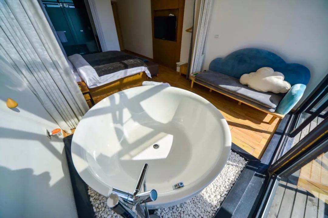 最美白衣战士,最美的白衣战士完整版