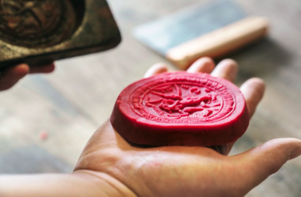 “可以用我的阿迪，换你脚上那双鞋吗？”