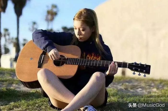 新手如何买吉他,如果买吉他也需要流程