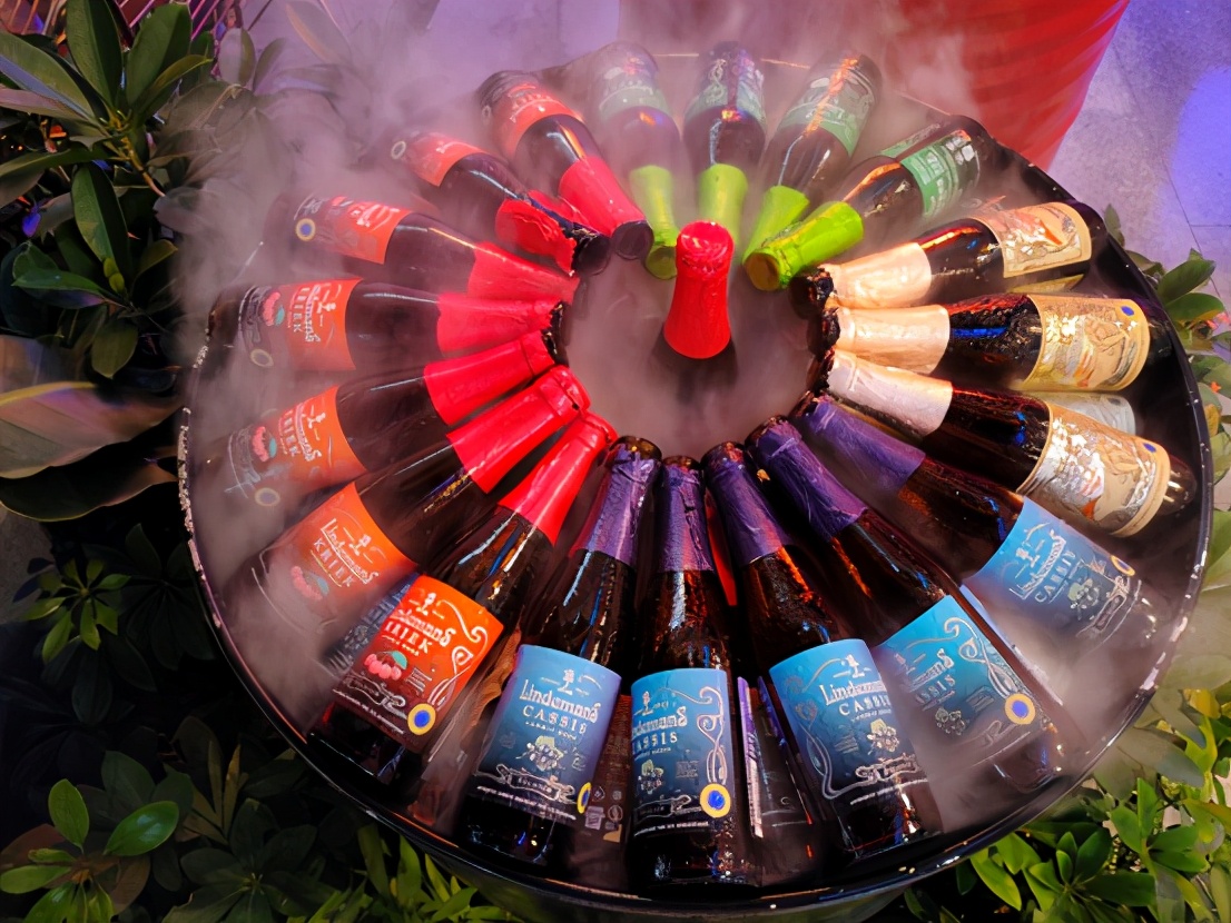 realmegt骁龙888是不是曲面屏,realmegt骁龙8旗舰