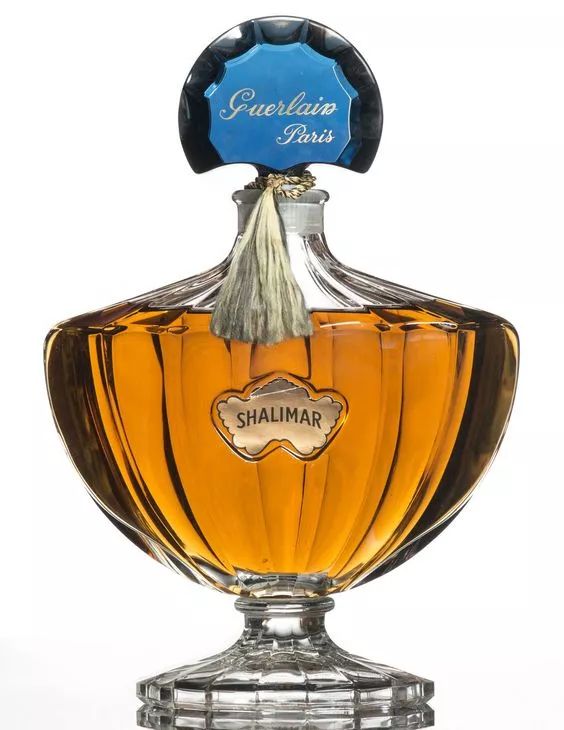 欧洲贵族喷的香水是什么,欧洲贵族喷的香水叫什么