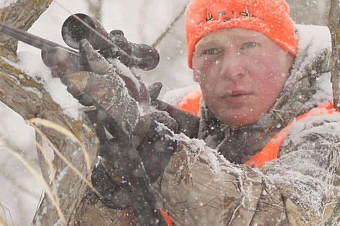 布洛克莱斯纳获得过几次wwe冠军,wwe巨星都有谁击败过布洛克莱斯纳