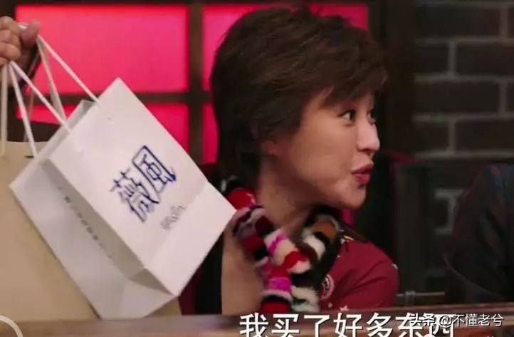 汤姆福特和迪奥哪个眼影盘好,汤姆福特20号眼影教程