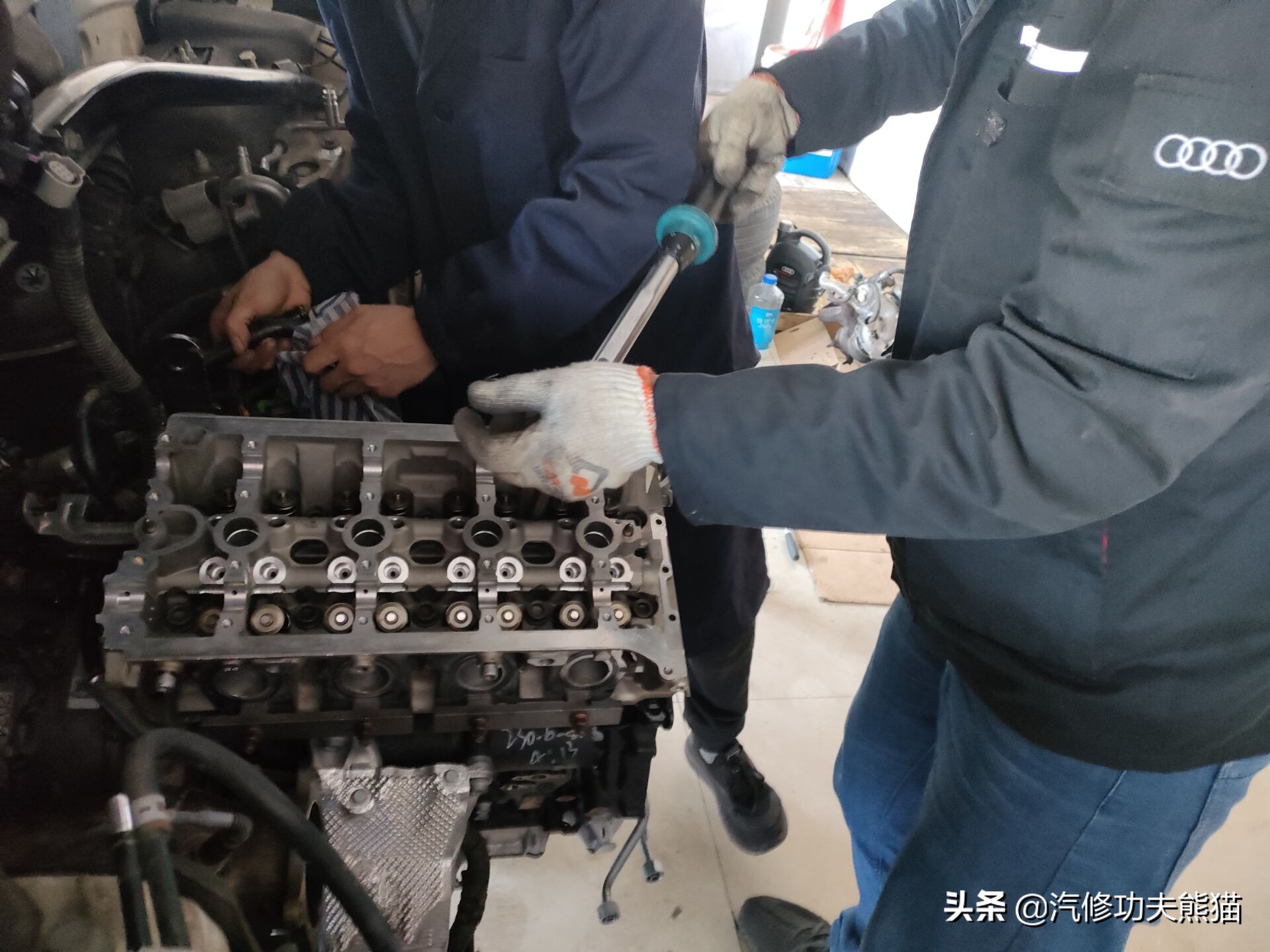 2011款奥迪q5烧机油怎么彻底解决,奥迪q5三代ea888发动机烧机油原因