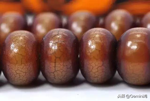 十二生肖适合戴什么材质手串,什么属相不能戴紫金鼠手串