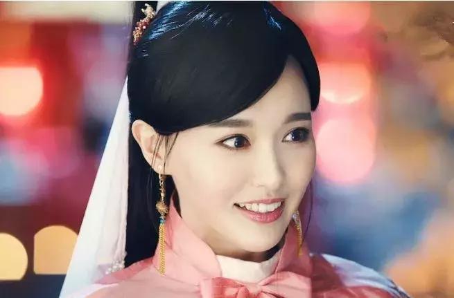 美若天仙不美颜也美的,神仙姐姐刘亦菲笑不露齿