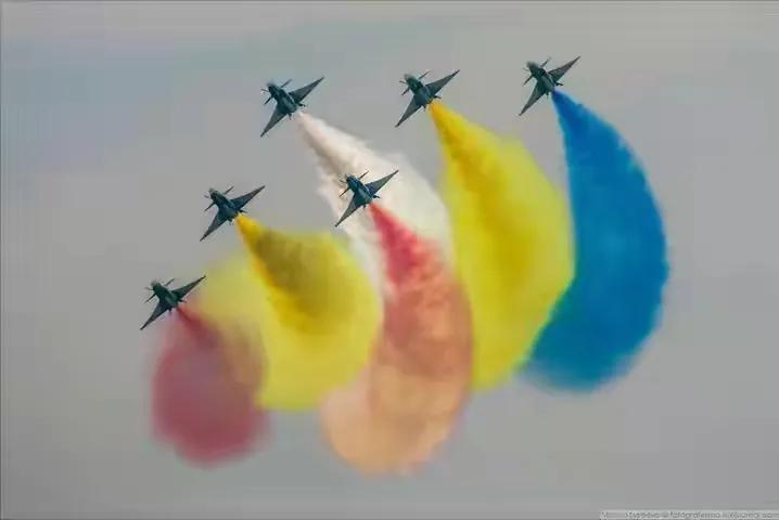 飞行员在空中晕了怎么办,飞行员训练失重晕厥