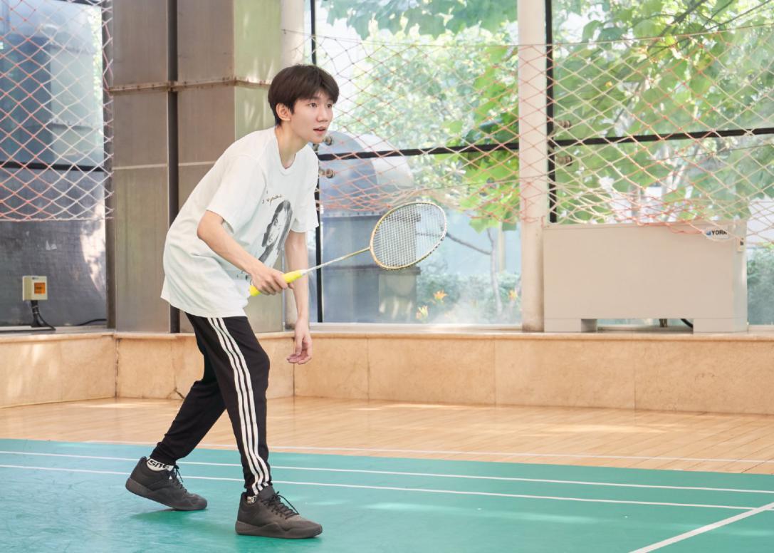 王源的运动技能,王源能歌善舞