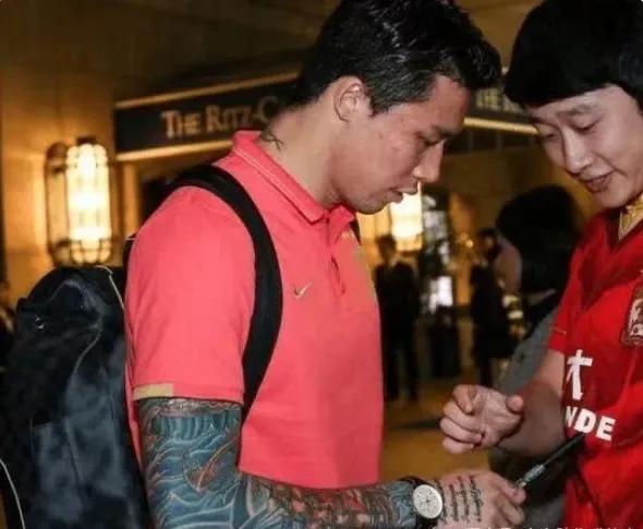 广州恒大巅峰球员有几个中国球员,曾经的恒大球员