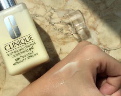 倩碧卓越清爽啫喱与无油黄油区别,倩碧天才黄油啫喱质地清爽型