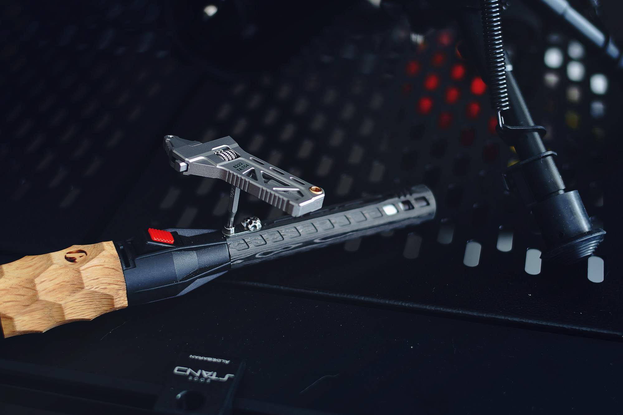 实力与颜值并存，FEGVE费戈EDC多功能扳手“斐板”上新