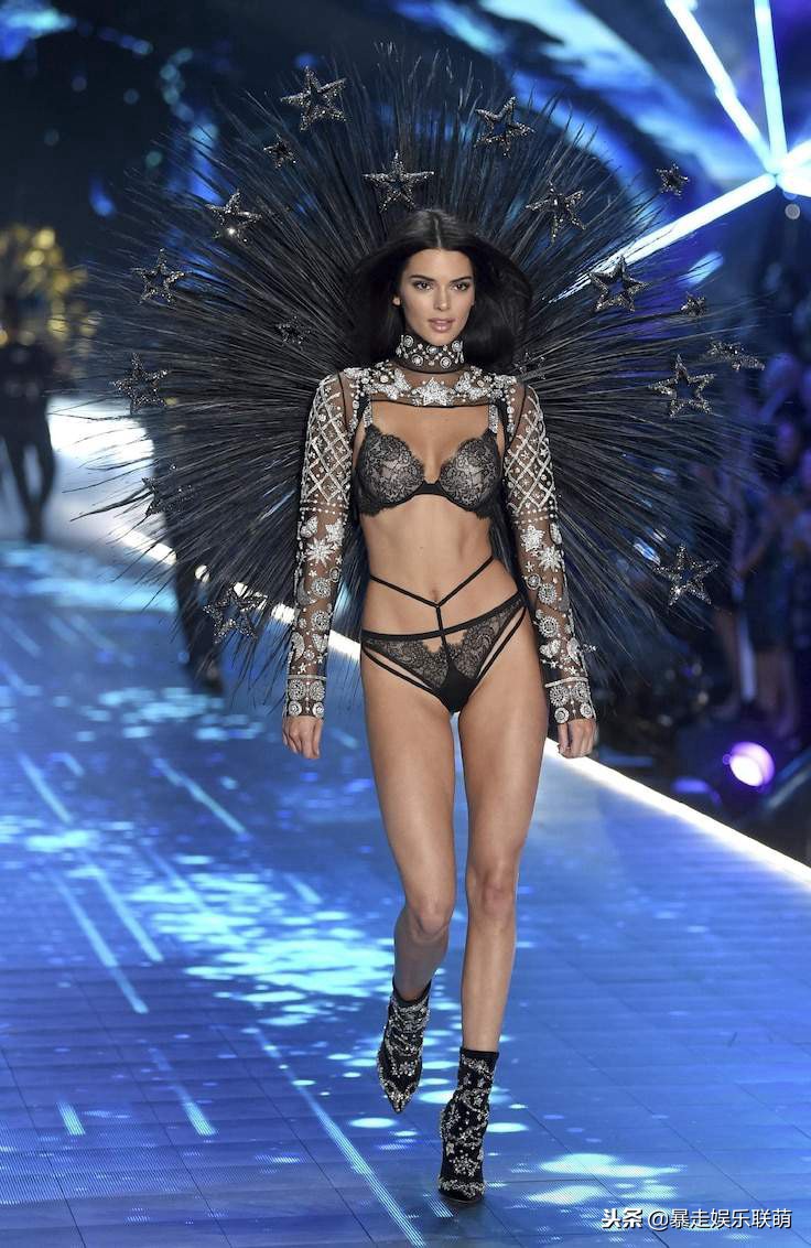 2018维多利亚的秘密时装秀现场,维多利亚的秘密时装秀图片2017