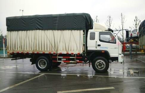 轻卡严重超载有什么安全隐患,轻卡可以长期超载吗