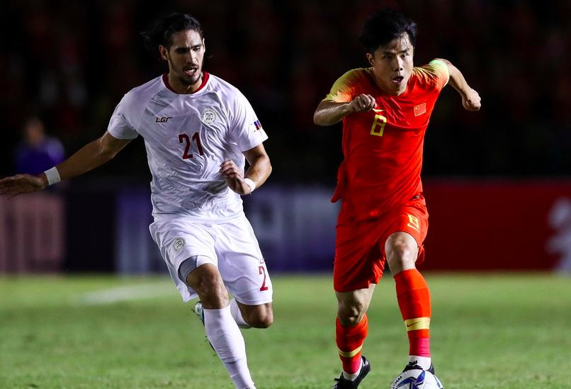 国足0-3不敌韩国比赛结束观众反应,世预赛国足0:3不敌韩国赛后采访