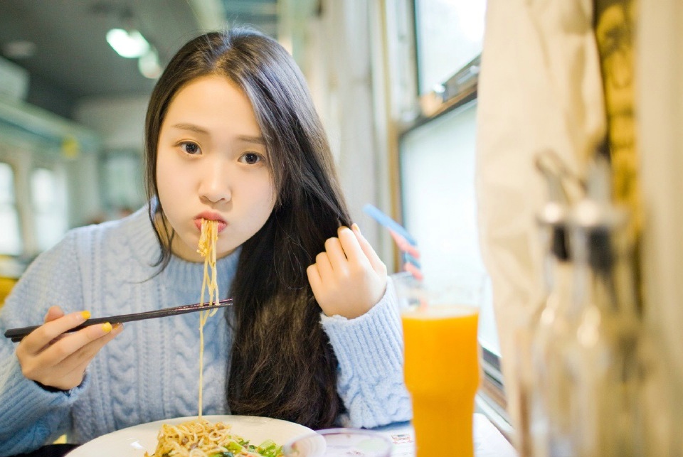 白羊座女生和你冷战你要怎么化解,白羊女孩吵架后怎么处理